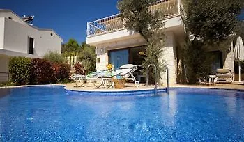 Nes Hotel 4*